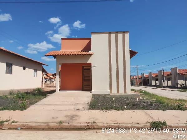 Vende-se em Altos-PI  Casa, 57.72 de área total, 57.72 de área privativa, 166.00 de área do terreno,  2_qto(s), a.serv, WC, 1_sala(s), cozinha.