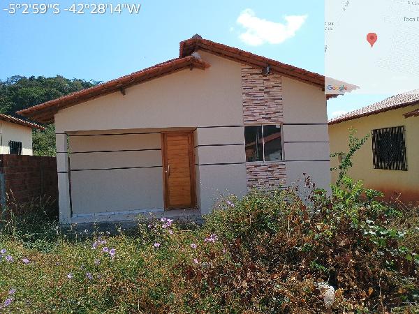 Vende-se em Altos-PI  Casa, 50.89 de área privativa, 200.00 de área do terreno,  2_qto(s), a.serv, WC, 1_sala(s), cozinha.