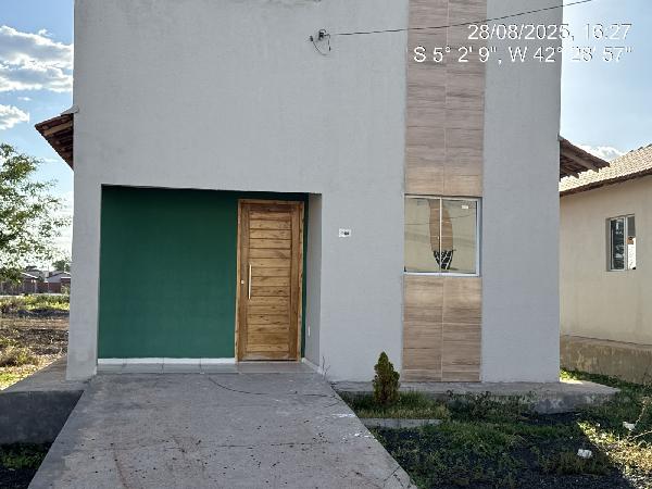 Vende-se em Altos-PI  Casa, 48.63 de área total, 48.63 de área privativa, 186.64 de área do terreno,  2_qto(s), varanda, a.serv, WC, 1_sala(s), cozinha.