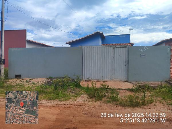 Vende-se em Altos-PI  Casa, 52.40 de área total, 52.40 de área privativa, 200.00 de área do terreno,  2_qto(s), a.serv, WC, 1_sala(s), cozinha, Terraco.