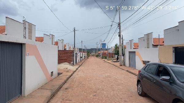 Vende-se em Altos-PI  Casa, 58.42 de área total, 58.42 de área privativa, 210.00 de área do terreno,  2_qto(s), a.serv, WC, 1_sala(s), cozinha, Terraco.