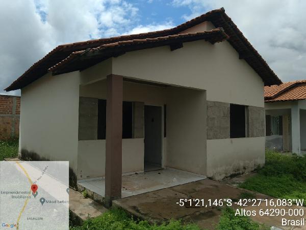 Vende-se em Altos-PI  Casa, 58.50 de área total, 58.50 de área privativa, 200.00 de área do terreno,  2_qto(s), varanda, WC, 1_sala(s), cozinha.
