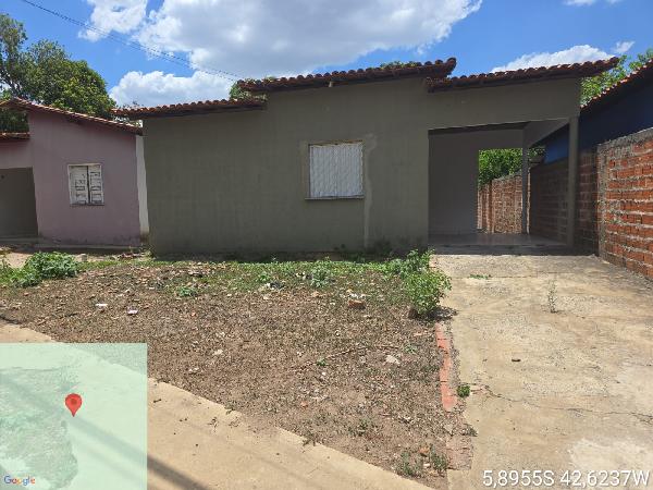Vende-se em Agua Branca-PI  Casa, 69.86 de área total, 69.86 de área privativa, 300.00 de área do terreno,  2_qto(s), a.serv, WC, 2_sala(s), cozinha, Terraco, 1_vaga(s) de garagem.