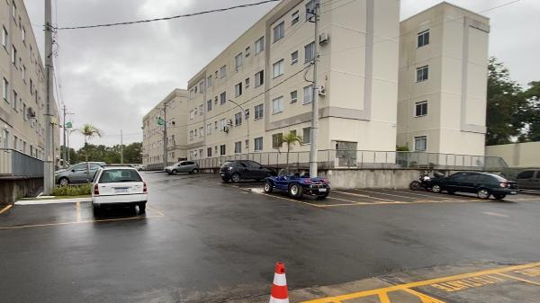 Vende-se em Serra-ES  apto, 87.36 de área total, 44.36 de área privativa,  2_qto(s), WC, 1_sala(s), cozinha, 1_vaga(s) de garagem.