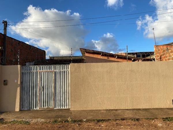 Vende-se em Macaiba-RN  Casa, 91.54 de área privativa, 200.00 de área do terreno,  2_qto(s), WC, 1_sala(s), cozinha, Terraco.