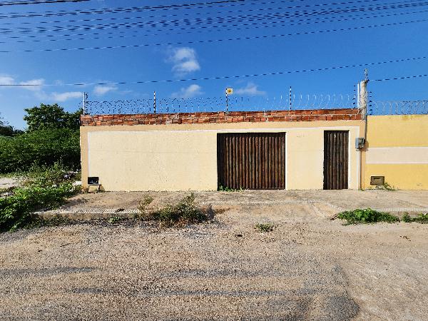 Vende-se em Mossoro-RN  Casa, 60.12 de área total, 60.12 de área privativa, 250.00 de área do terreno,  2_qto(s), a.serv, WC, 1_sala(s), cozinha, 2_vaga(s) de garagem.