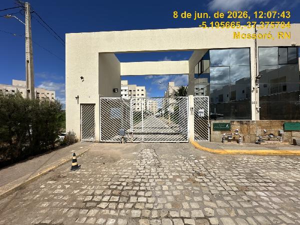 Vende-se em Mossoro-RN  apto, 92.07 de área total, 47.77 de área privativa,  2_qto(s), WC, 1_sala(s), cozinha, 1_vaga(s) de garagem.