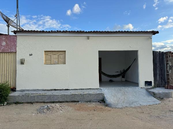 Vende-se em Tenente Laurentino Cruz-RN  Casa, 83.25 de área total, 83.25 de área privativa, 112.00 de área do terreno,  3_qto(s), a.serv, WC, 2_sala(s), cozinha.