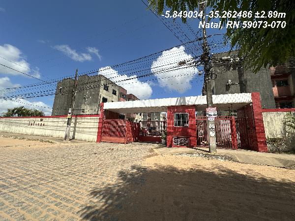 Vende-se em Natal-RN  apto, 70.76 de área total, 64.59 de área privativa,  2_qto(s), varanda, a.serv, WC, 1_sala(s), cozinha, 1_vaga(s) de garagem.