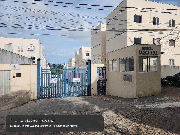 Vende-se em Extremoz-RN  apto, 60.94 de área total, 54.76 de área privativa,  2_qto(s), a.serv, WC, 1_sala(s), cozinha.