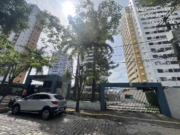 Vende-se em Natal-RN  apto, 156.88 de área total, 88.31 de área privativa,  3_qto(s), varanda, a.serv, WC, WC Emp, 1_sala(s), DCE, cozinha, 2_vaga(s) de garagem.