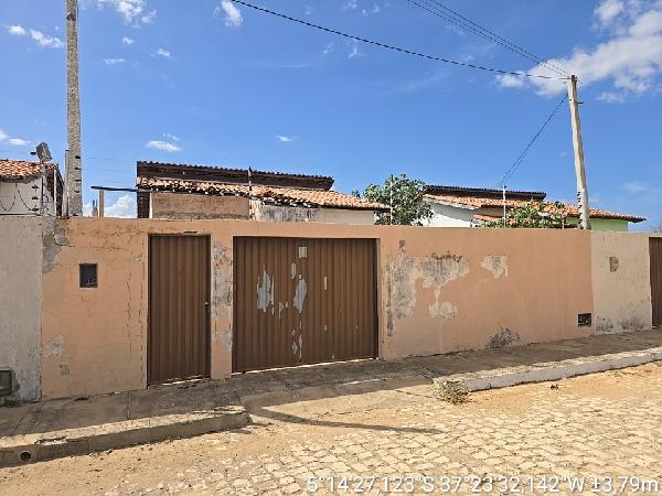 Vende-se em Mossoro-RN  Casa, 58.60 de área total, 58.60 de área privativa, 200.00 de área do terreno,  2_qto(s), a.serv, WC, 1_sala(s), cozinha.