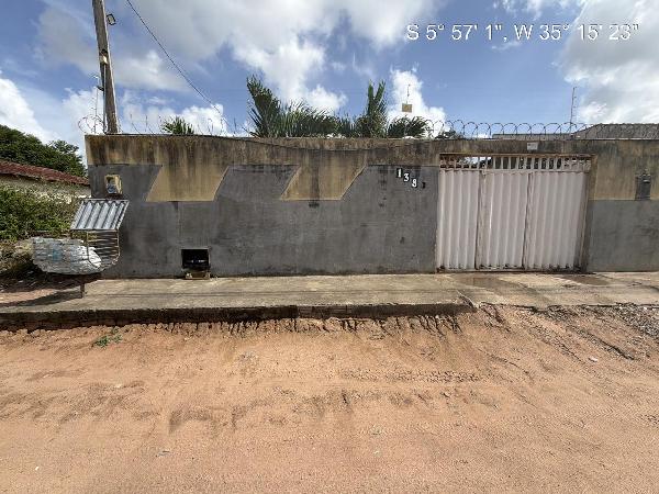 Vende-se em Parnamirim-RN  Casa, 66.50 de área total, 66.50 de área privativa, 200.00 de área do terreno,  2_qto(s), WC, 1_sala(s), cozinha, 1_vaga(s) de garagem.