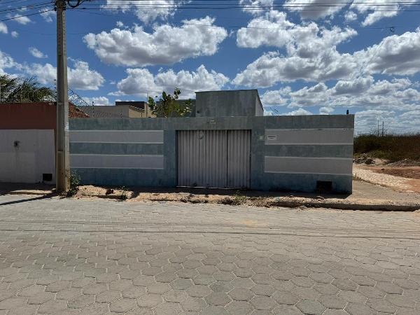 Vende-se em Mossoro-RN  Casa, 55.36 de área total, 55.36 de área privativa, 200.00 de área do terreno,  2_qto(s), a.serv, WC, 1_sala(s), cozinha.