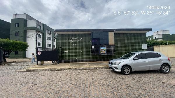 Vende-se em Natal-RN  apto, 108.46 de área total, 51.82 de área privativa,  2_qto(s), a.serv, WC, 1_sala(s), cozinha.