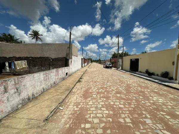 Vende-se em Ceara-Mirim-RN  Casa, 47.09 de área privativa, 219.35 de área do terreno,  2_qto(s), a.serv, WC, 1_sala(s), cozinha, Terraco, 1_vaga(s) de garagem.