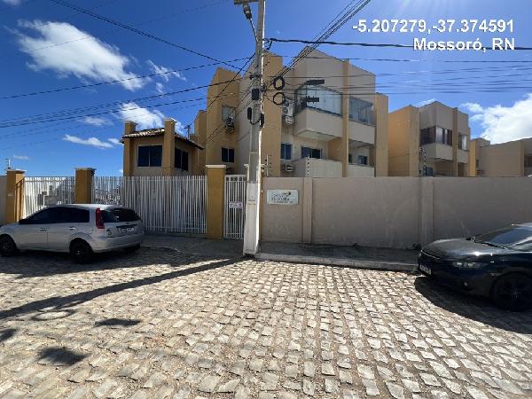 Vende-se em Mossoro-RN  apto, 56.13 de área total, 48.90 de área privativa,  2_qto(s), varanda, WC, 1_sala(s), cozinha.