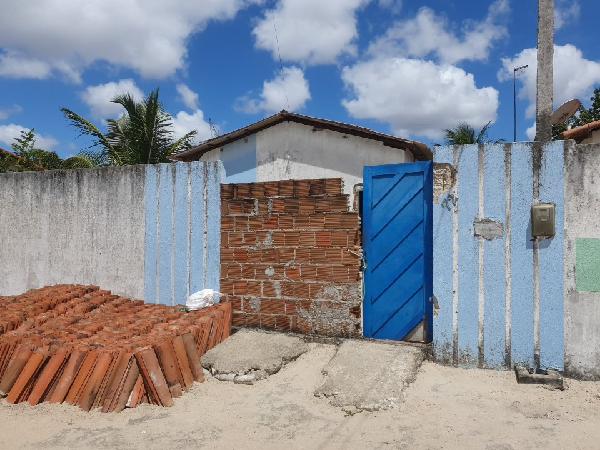 Vende-se em Ceara-Mirim-RN  Casa, 57.15 de área privativa, 229.43 de área do terreno,  2_qto(s), WC, 1_sala(s), cozinha.