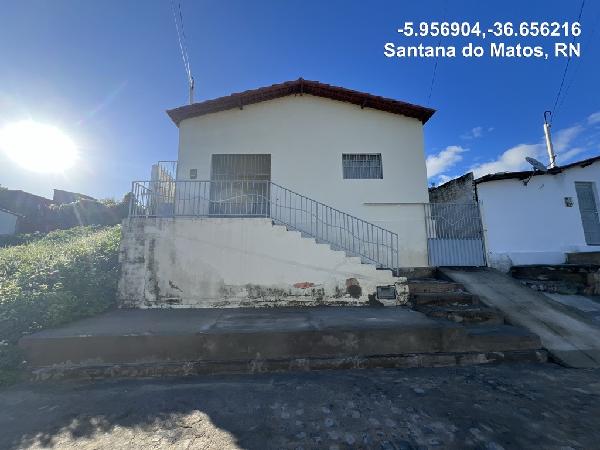 Vende-se em Santana Do Matos-RN  Casa, 67.50 de área total, 101.60 de área privativa, 144.00 de área do terreno,  2_qto(s), a.serv, WC, 1_sala(s), cozinha, 1_vaga(s) de garagem.