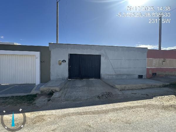 Vende-se em Carnaubais-RN  Casa, 60.00 de área total, 60.00 de área privativa, 160.00 de área do terreno,  2_qto(s), a.serv, WC, 1_sala(s), cozinha, Terraco.