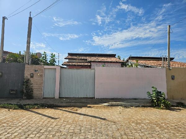 Vende-se em Mossoro-RN  Casa, 58.60 de área total, 58.60 de área privativa, 200.00 de área do terreno,  2_qto(s), a.serv, WC, 1_sala(s), cozinha.