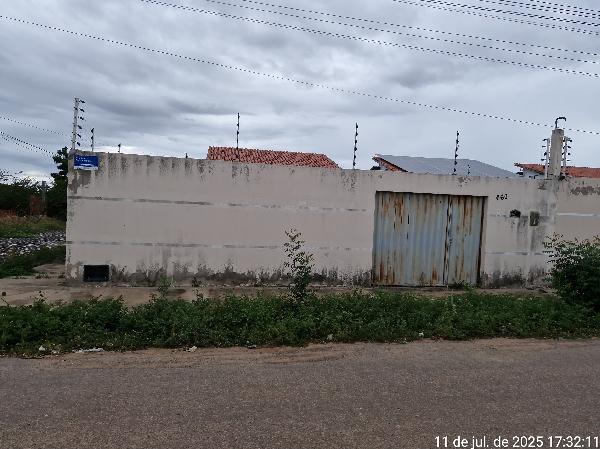 Vende-se em Mossoro-RN  Casa, 61.48 de área total, 61.84 de área privativa, 250.00 de área do terreno,  2_qto(s), a.serv, WC, 1_sala(s), cozinha, 1_vaga(s) de garagem.