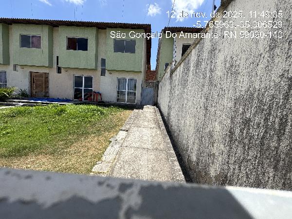 Vende-se em Sao Goncalo Do Amarante-RN  Casa, 50.17 de área total, 49.87 de área privativa, 51.62 de área do terreno,  2_qto(s), a.serv, WC, 1_sala(s), cozinha, 1_vaga(s) de garagem.