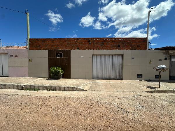 Vende-se em Mossoro-RN  Casa, 59.14 de área total, 59.14 de área privativa, 200.00 de área do terreno,  2_qto(s), a.serv, WC, 1_sala(s), cozinha, 1_vaga(s) de garagem.