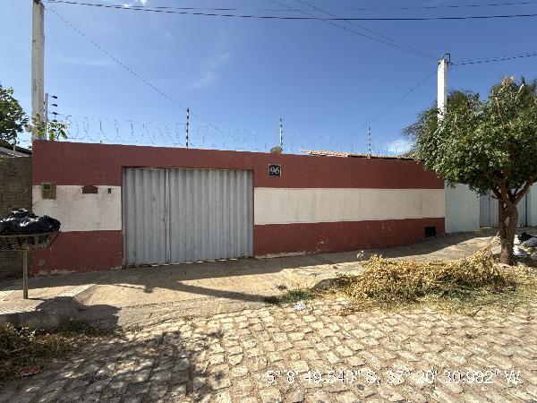 Vende-se em Mossoro-RN  Casa, 58.60 de área total, 58.60 de área privativa, 200.00 de área do terreno,  2_qto(s), a.serv, WC, 1_sala(s), cozinha.