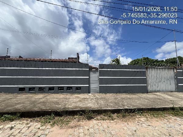 Vende-se em Sao Goncalo Do Amarante-RN  Casa, 60.00 de área total, 60.00 de área privativa, 422.25 de área do terreno,  2_qto(s), WC, 1_sala(s), cozinha, 1_vaga(s) de garagem.