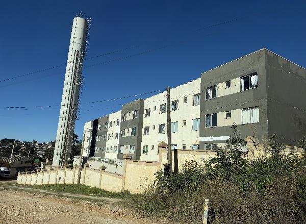Vende-se em Almirante Tamandare-PR  apto, 45.83 de área total, 40.31 de área privativa,  2_qto(s), WC, 1_sala(s), cozinha, 1_vaga(s) de garagem.