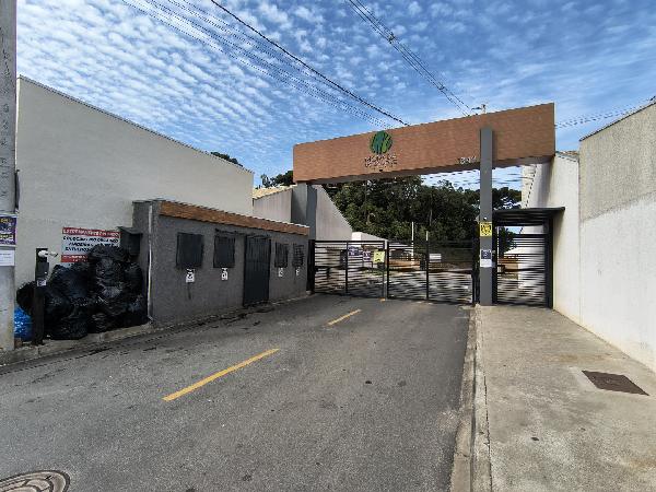 Vende-se em Fazenda Rio Grande-PR  Casa, 42.00 de área total, 42.00 de área privativa, 78.00 de área do terreno,  2_qto(s), a.serv, WC, 1_sala(s), cozinha.