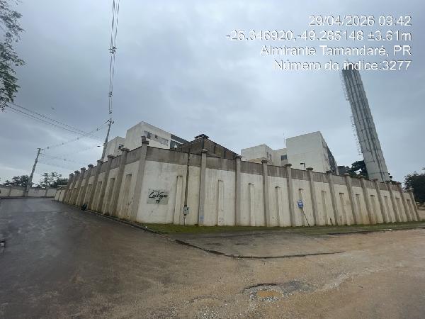 Vende-se em Almirante Tamandare-PR  apto, 45.48 de área total, 40.00 de área privativa,  2_qto(s), WC, 1_sala(s), cozinha, 1_vaga(s) de garagem.