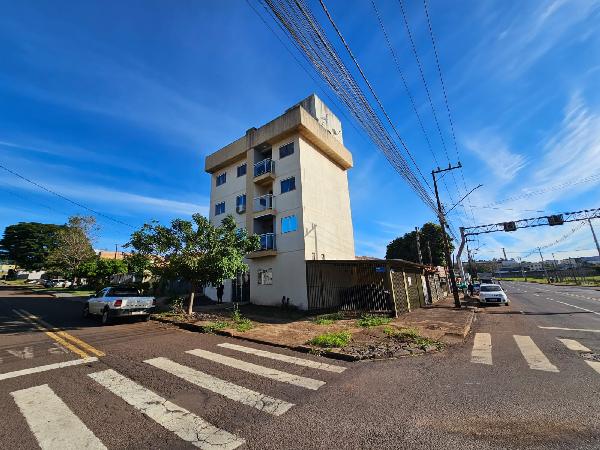 Vende-se em Cascavel-PR  apto, 81.99 de área total, 64.51 de área privativa,  2_qto(s), a.serv, WC, 1_sala(s), cozinha.