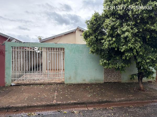 Vende-se em Centenario Do Sul-PR  Casa, 57.18 de área total, 57.18 de área privativa, 216.00 de área do terreno, 1_sala(s), cozinha.