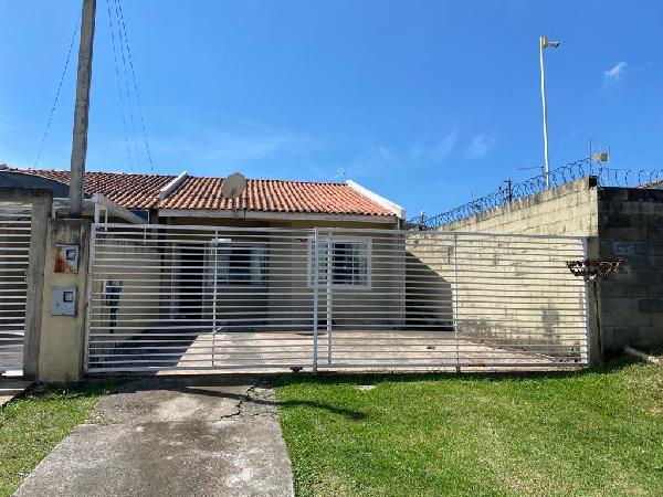 Vende-se em Fazenda Rio Grande-PR  Casa, 53.00 de área privativa, 210.00 de área do terreno,  3_qto(s), WC, 1_sala(s), cozinha.