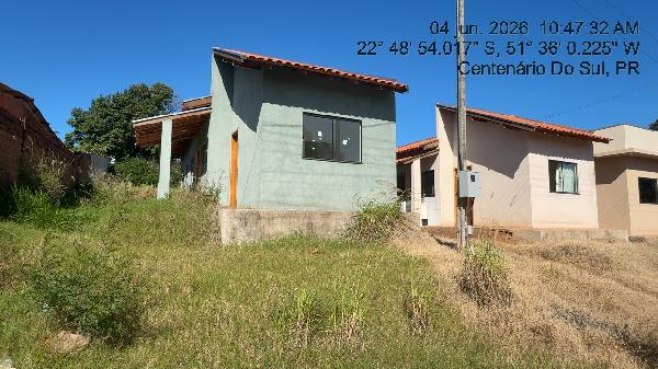 Vende-se em Centenario Do Sul-PR  Casa, 50.00 de área total, 50.00 de área privativa, 126.36 de área do terreno,  2_qto(s), a.serv, WC, 1_sala(s), cozinha.