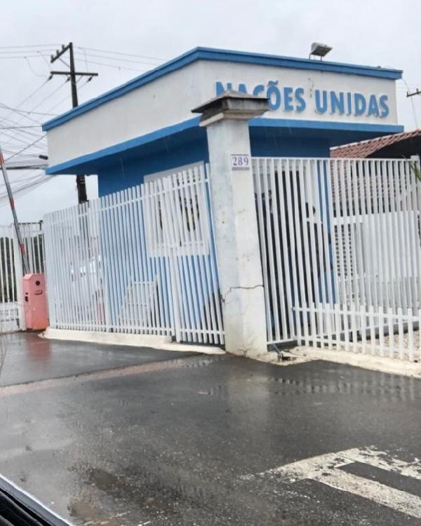 Vende-se em Fazenda Rio Grande-PR  Casa, 38.08 de área total, 38.08 de área privativa, 135.00 de área do terreno,  2_qto(s), a.serv, WC, 1_sala(s), cozinha, 1_vaga(s) de garagem.