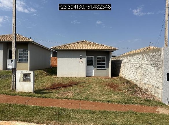Vende-se em Arapongas-PR  Casa, 43.85 de área total, 43.85 de área privativa, 160.00 de área do terreno,  2_qto(s), a.serv, WC, 1_sala(s), cozinha.