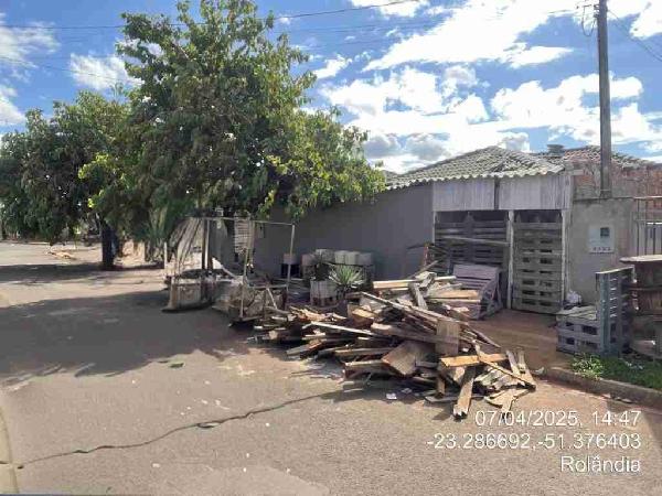 Vende-se em Rolandia-PR  Terreno, 53.69 de área total, 153.60 de área do terreno,  2_qto(s), a.serv, WC, 1_sala(s), cozinha.
