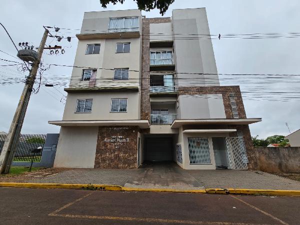 Vende-se em Toledo-PR  apto, 257.76 de área total, 257.76 de área privativa,  4_qto(s), a.serv, WC, 3_sala(s), cozinha, 2_vaga(s) de garagem.