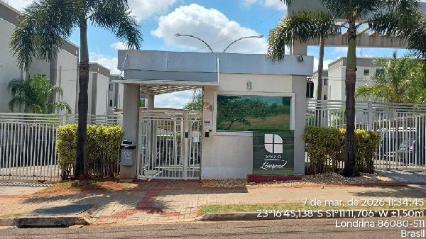 Vende-se em Londrina-PR  apto, 50.12 de área total, 42.70 de área privativa,  2_qto(s), WC, 1_sala(s), cozinha, 1_vaga(s) de garagem.