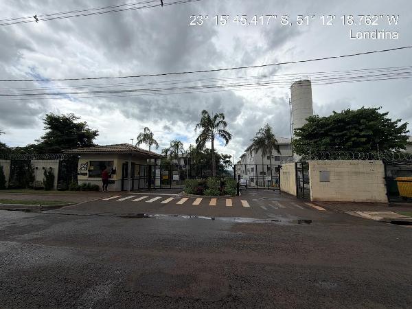 Vende-se em Londrina-PR  apto, 81.70 de área total, 46.97 de área privativa,  2_qto(s), WC, 1_sala(s), cozinha, 1_vaga(s) de garagem.