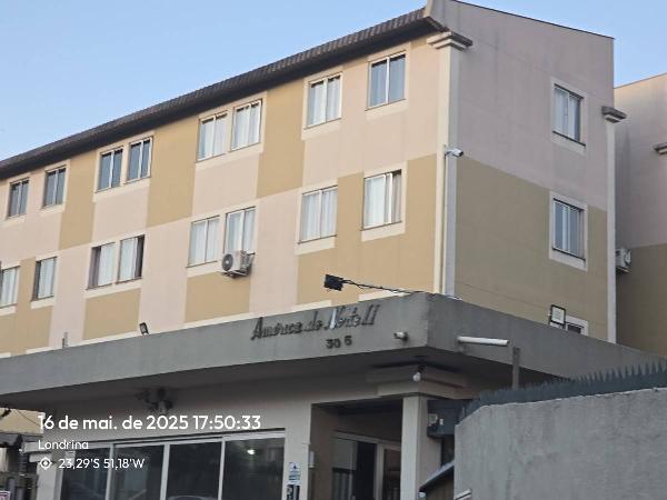 Vende-se em Londrina-PR  apto, 86.02 de área total, 43.94 de área privativa,  2_qto(s), WC, 1_sala(s), cozinha.