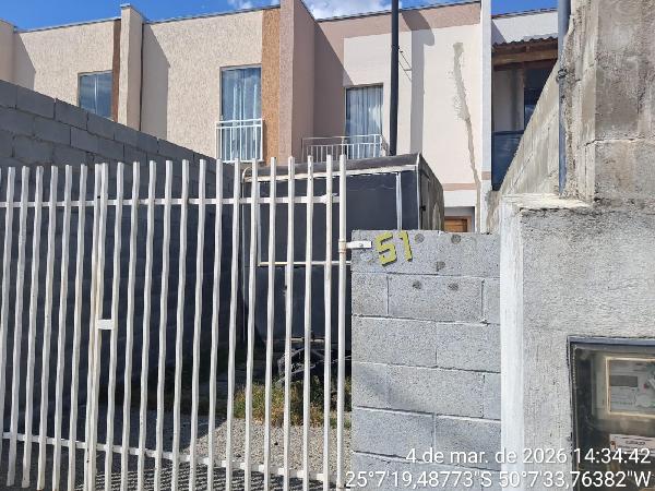 Vende-se em Ponta Grossa-PR  Casa, 55.00 de área total, 55.00 de área privativa, 75.00 de área do terreno,  2_qto(s), a.serv, WC, 1_sala(s), 1 lavabo(s), cozinha.