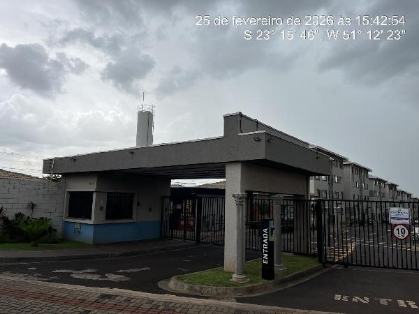 Vende-se em Londrina-PR  apto, 55.63 de área total, 48.96 de área privativa,  2_qto(s), WC, 1_sala(s), cozinha, 1_vaga(s) de garagem.