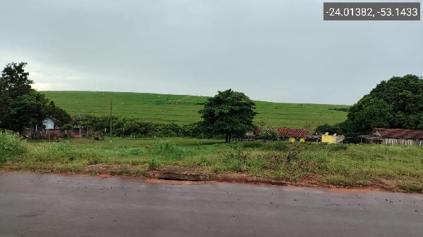 Vende-se em Mariluz-PR  Terreno, 0.01 de área privativa, 225.00 de área do terreno.