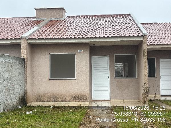 Vende-se em Ponta Grossa-PR  Casa, 45.10 de área total, 45.10 de área privativa, 108.98 de área do terreno,  2_qto(s), a.serv, WC, 1_sala(s), cozinha.