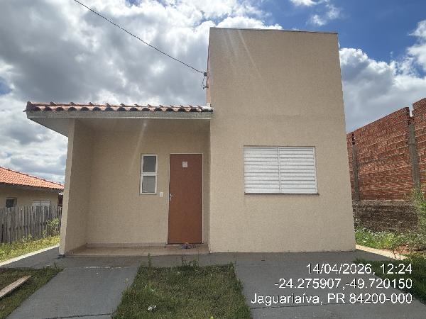 Vende-se em Jaguariaiva-PR  Casa, 44.92 de área total, 44.92 de área privativa, 250.00 de área do terreno,  2_qto(s), a.serv, WC, 1_sala(s), cozinha.