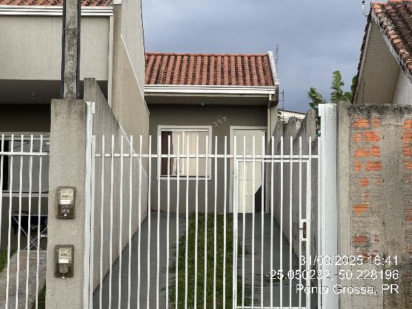 Vende-se em Ponta Grossa-PR  Casa, 64.40 de área total, 63.76 de área privativa, 146.99 de área do terreno,  3_qto(s), WC, 1_sala(s), cozinha.